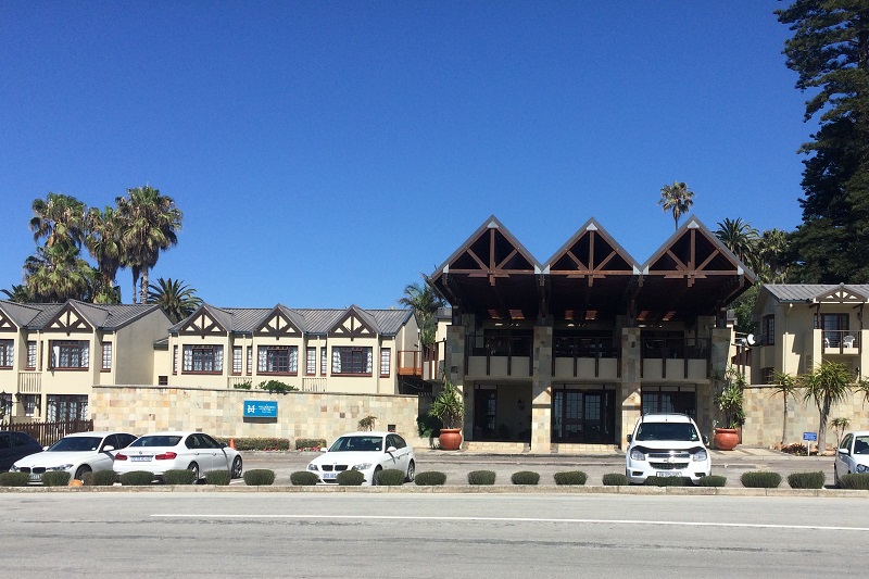 Wilderness Hotel Entrance